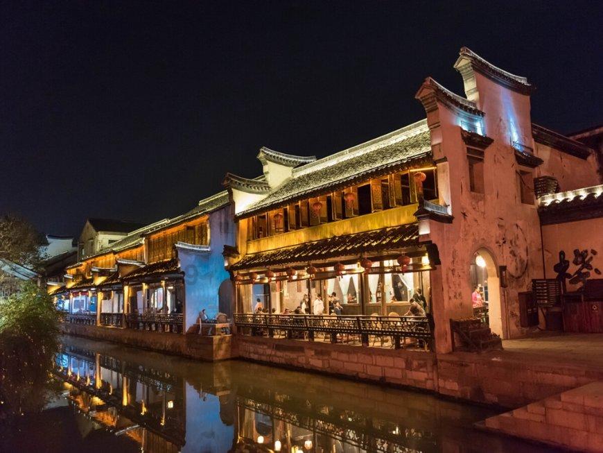玄凤鹦鹉母鸟为什么把20天幼鸟头上的羽管啄掉?- 知识星球平台,深入探索知识的乐园